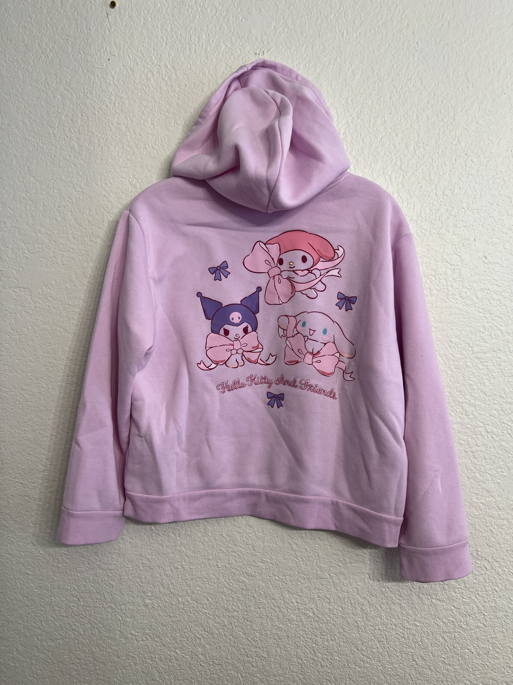 Girls Hello Kitty Pink Hooded Pajama Set with Bow & Star Graphics - Picture 4 of 8